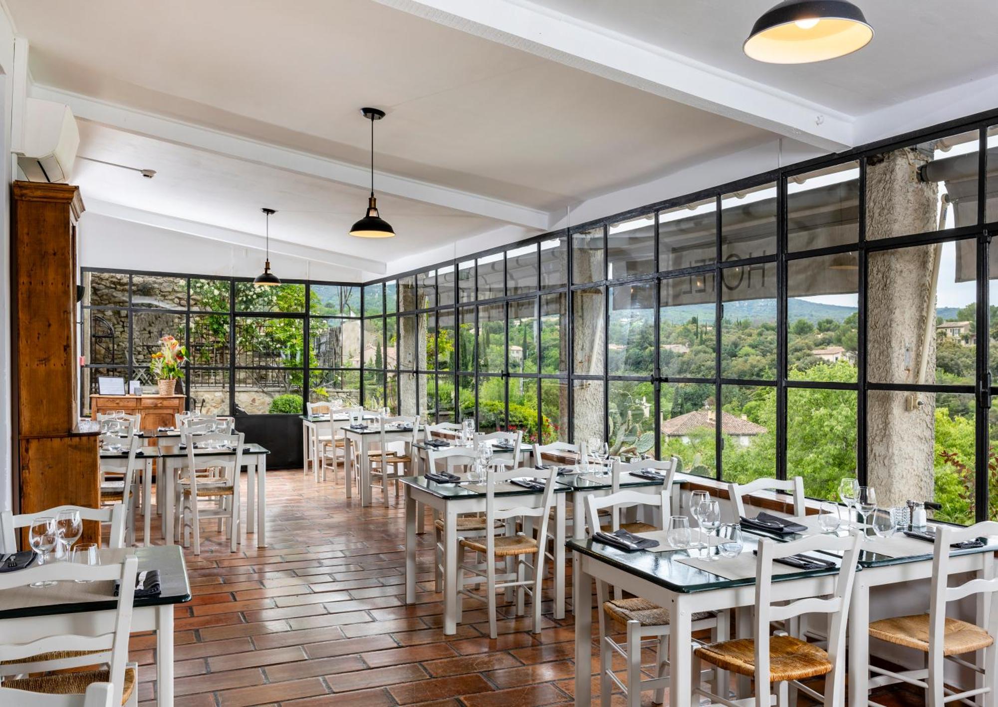 Hotel Restaurant Les Remparts Венаск Екстериор снимка